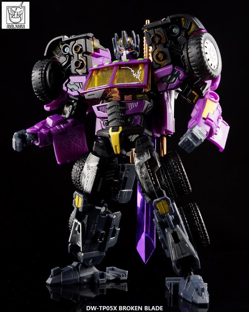 DR WUs Reveal DWTP05X Broken Blade and TP05D Dark Energon, TP05U